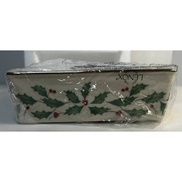 NEW LENOX Porcelain Holiday Napkin Holder Linen Napkins Holly Berry Never Opened - Picture 8 of 10